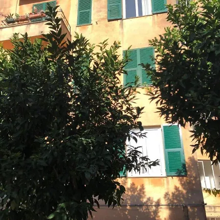 Ferienwohnung Fur 4 Personen Ca 30 M In Genua, Italienische Riviera Italienische Westkuste Cenova